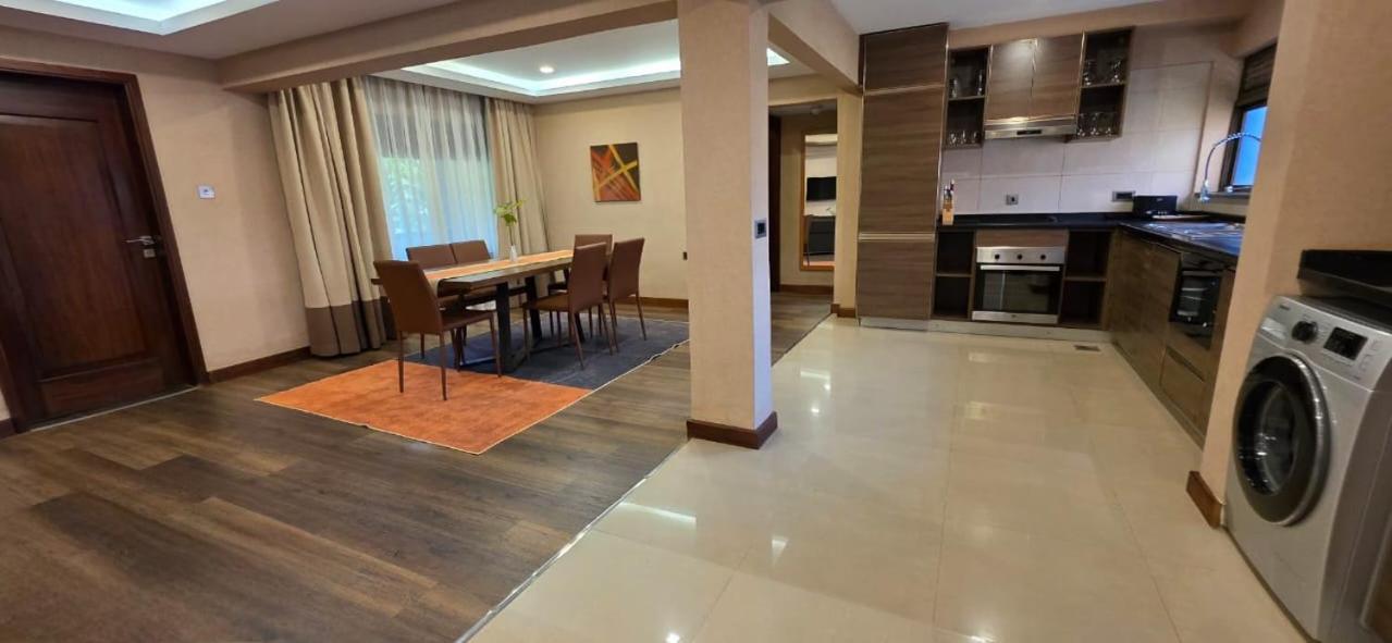 Speke Apartments Wampewo Kampala Exterior photo